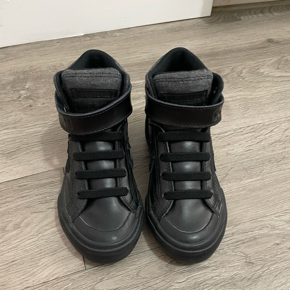 Converse new size 11 kids